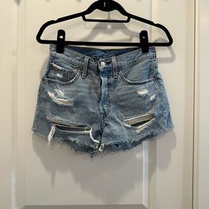 levi’s denim shorts